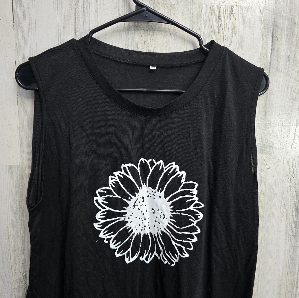 Black Sleeveless Top with White Floral Design Womens Plus Size 5XL Unbranded - Picture 2 of 6